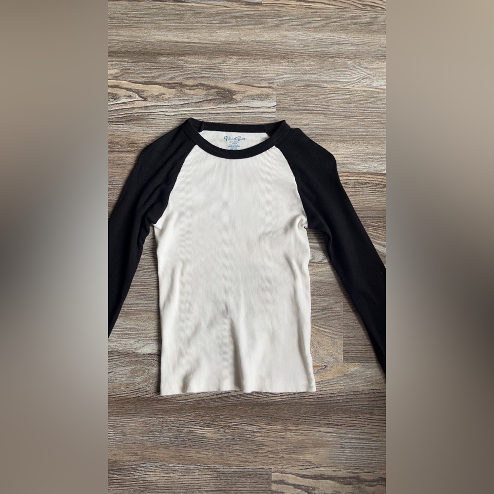 Brandy Melville Shirt